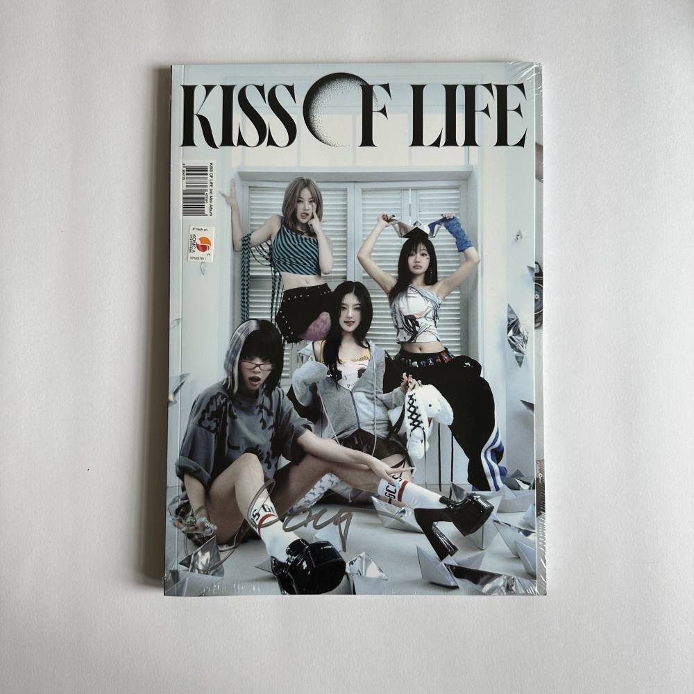 KISS OF LIFE NATTY SIGNED 3RD MINI ALBUM 'LOSE YOURSELF